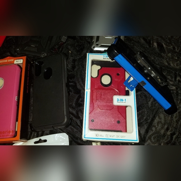 A Variety of Phone Cases 22 Available For A Samsung A11 2 for the Price - Picture 7 of 9